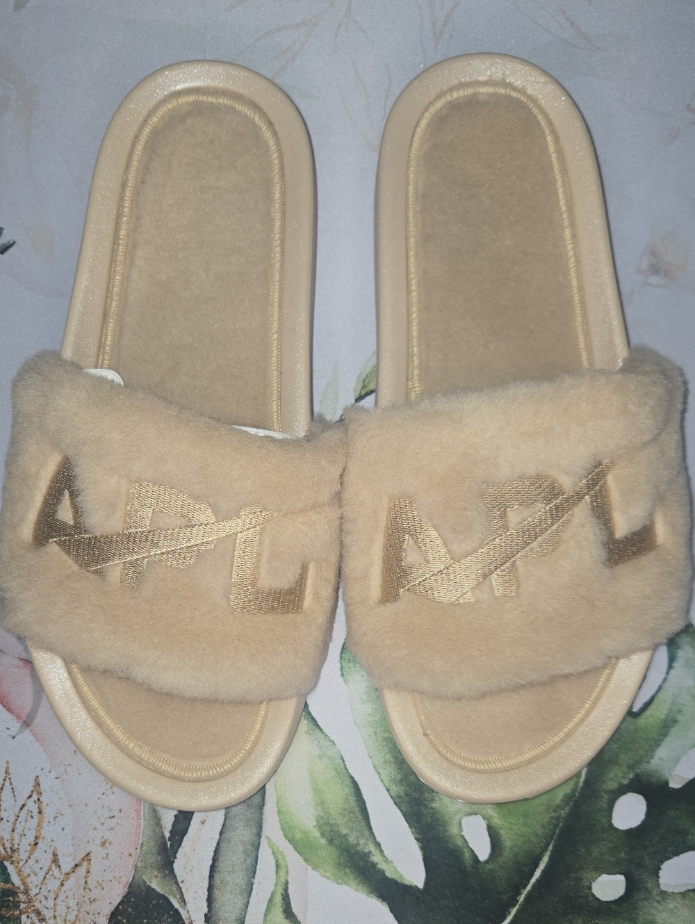 APL Women's Shearling Slide Sandals Champagne Sz 9/40